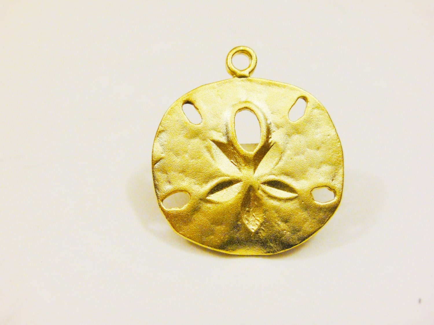 Dainty 14k White Gold Sand Dollar Pendant - Sea Star Charm Round Pendant Necklace, Polished & Elegant