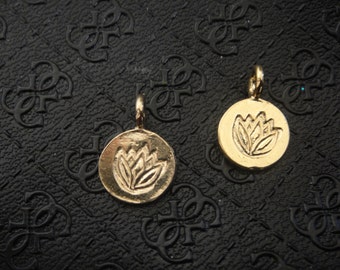 18k gold plated 925 sterling silver lotus flower charm, vermeil lotus flower charm, pendant 1 pc. ,shiny gold, small vermeil lotus charm,