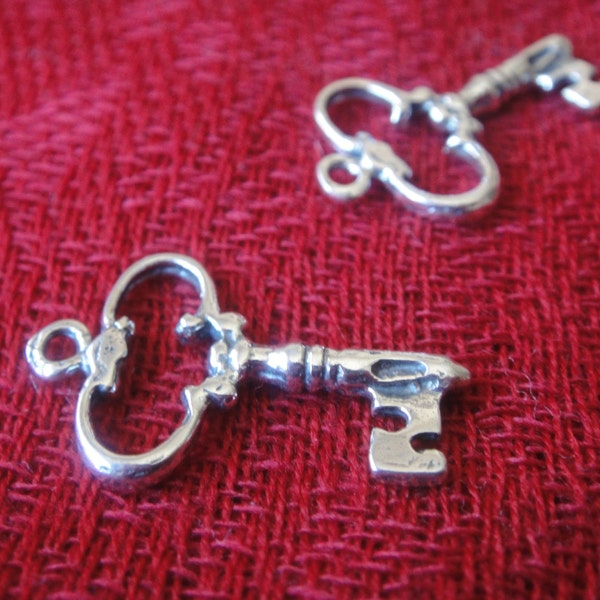 925 sterling silver oxidized KEY charm or pendant 1 pc., sterling silver key charm, silver key, key, small key charm, silver key charm