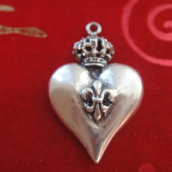 925 sterling silver crown heart with fleur de lis, silver crown heart, crown heart, heart, sterling silver large heart with fleur de lis