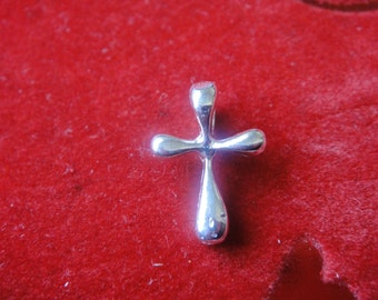 925 sterling silver  Cross Pendant Charm -Silver cross,small cross, cross,silver cross
