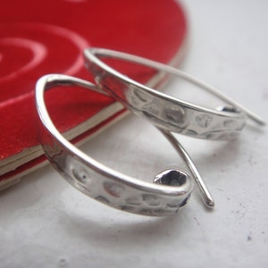 2 pc. 925 sterling silver OXIDIZED  Flattened Front Earwires - hammered flat front ear hooks, sterling silver earwires, silver ear hooks,