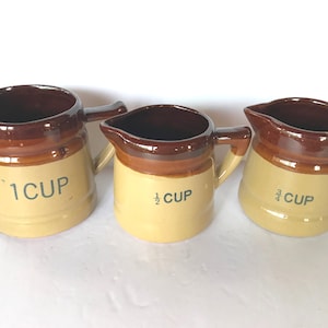 Vintage Hull Ceramic Measuring Cups 3 Pieces Beige Brown Pottery