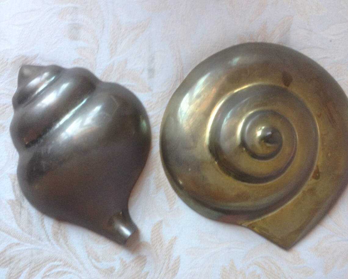 Set Nautical Décor - Pair of Vintage Brass Sea Shells -hang of Wall or ...