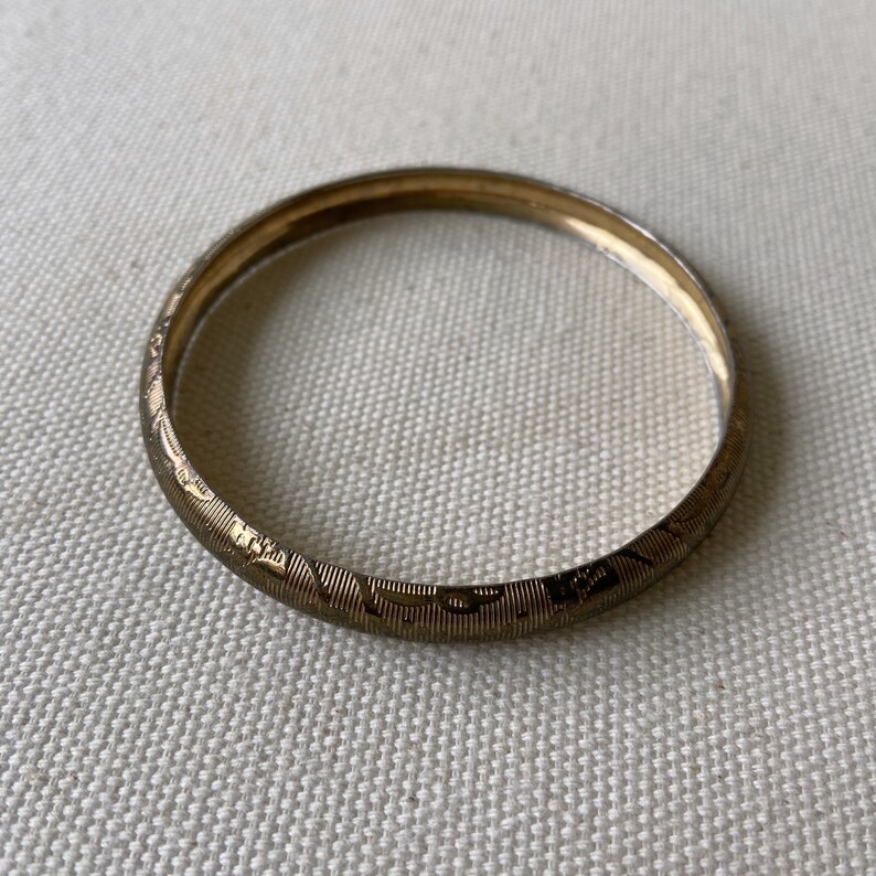 vintage gold bronze brass floral textured print bangle cuff bracelet boho
