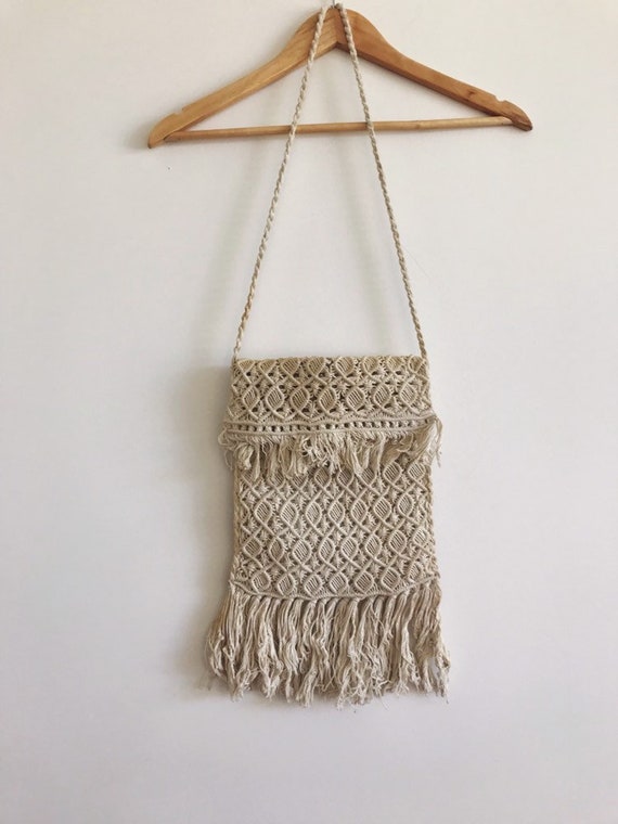 Vintage macrame bag // vintage market bag // macra
