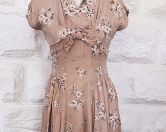 dusty pink vintage dress // prink floral dress // vintage sequin dress