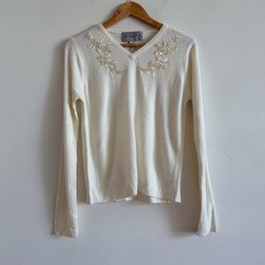 Pull vintage crème blanc Pull en tricot Floral doux brodé de fleurs image 8