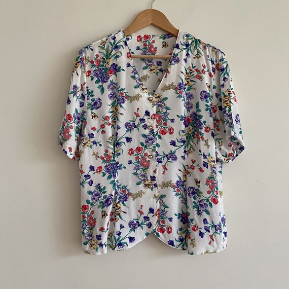 vintage white floral button up top blouse ruffle p