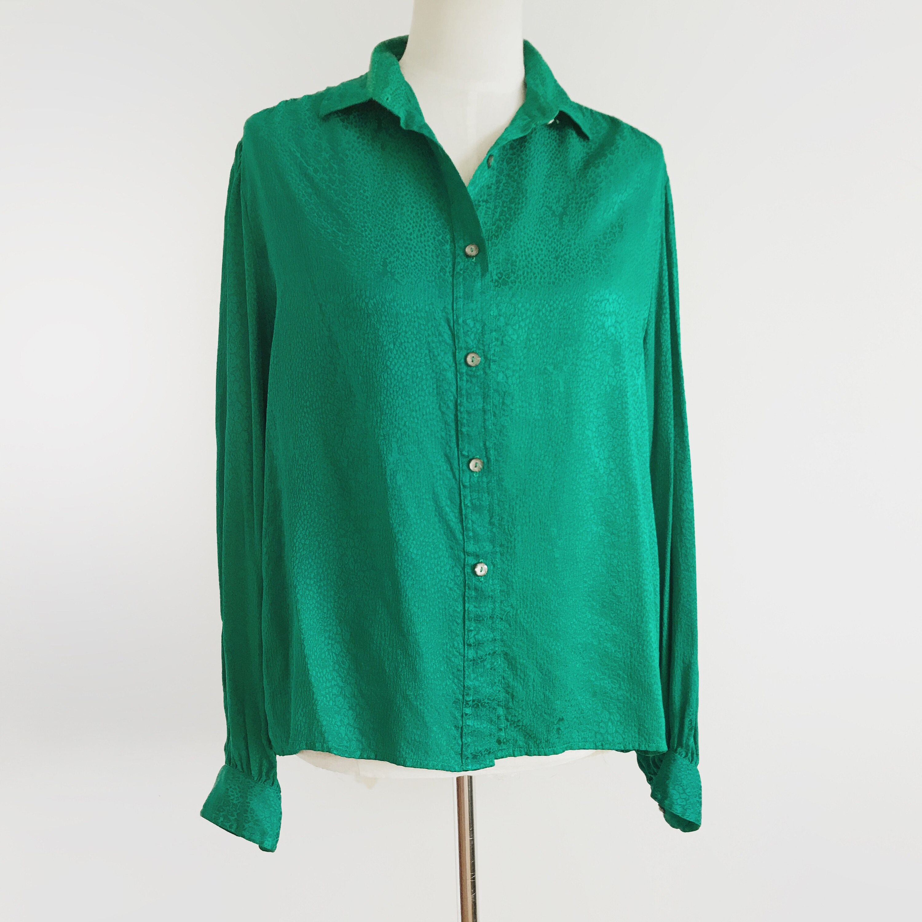 Vintage Emerald Green Blouse Vtg Green Top 80s Top pure silk textured christmas green silk shirt