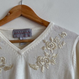 Pull vintage crème blanc Pull en tricot Floral doux brodé de fleurs image 3