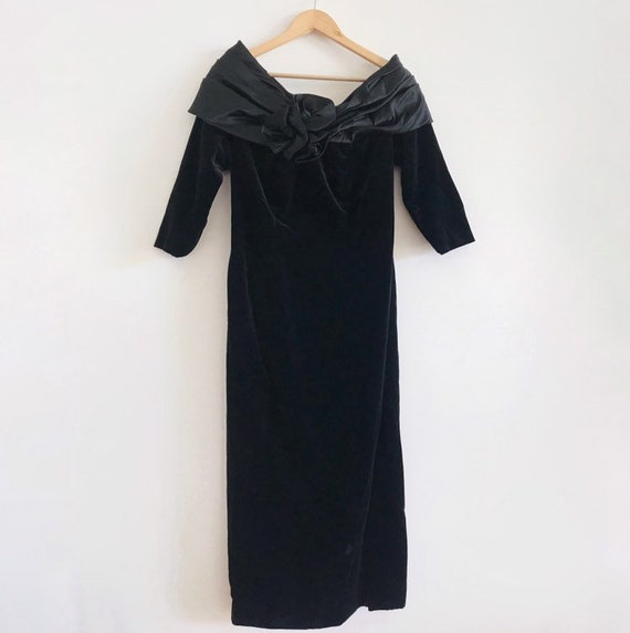 Vintage black velvet dress / off shoulder formal … - image 6