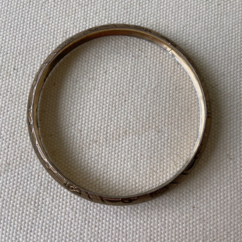vintage gold bronze brass floral textured print bangle cuff bracelet boho