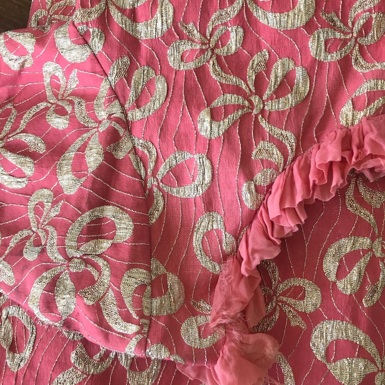 Vintage 60s 70s pink mini dress pink ruffle dress vintage mini silver gold metallic thread bow print sparkly glitter hol