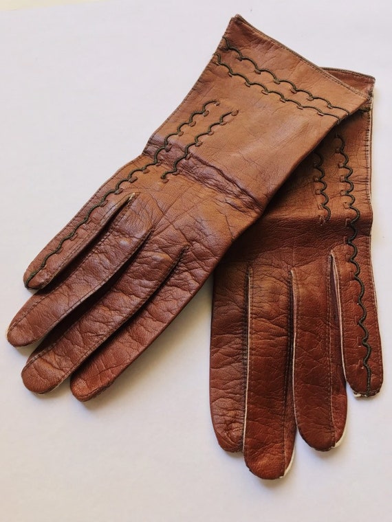 vintage leather gloves // brown leather gloves //