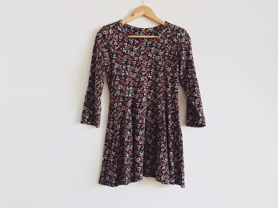 Vintage 90s mini dress // ditsy floral dress // wi