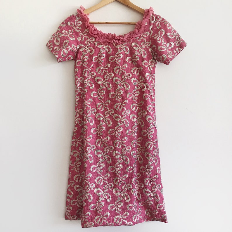 Vintage 60s 70s pink mini dress pink ruffle dress vintage mini silver gold metallic thread bow print sparkly glitter hol