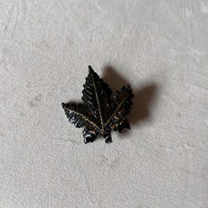 vintage Retro Leaf Brooch Pin Maple Leaf