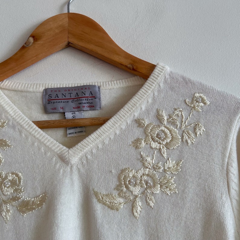 Pull vintage crème blanc Pull en tricot Floral doux brodé de fleurs image 9