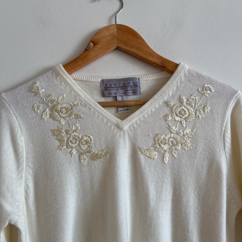 Pull vintage crème blanc Pull en tricot Floral doux brodé de fleurs image 4