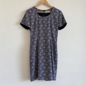 vintage anni &#39;90 anni &#39;80 vestito blu blu blu bianco spot poika dot lunghezza del ginocchio eventi piccoli