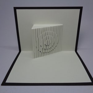 Carte pop-up architecture origamique Stein Im Wasser