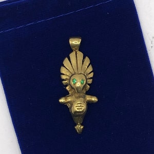QuetzUltra green agate :  Quetzalcoatl - pendant - art object