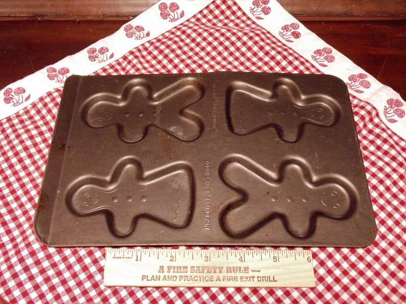 Gingerbread Kids Baking Pan Nestle Toll House Cookie Kids Etsy