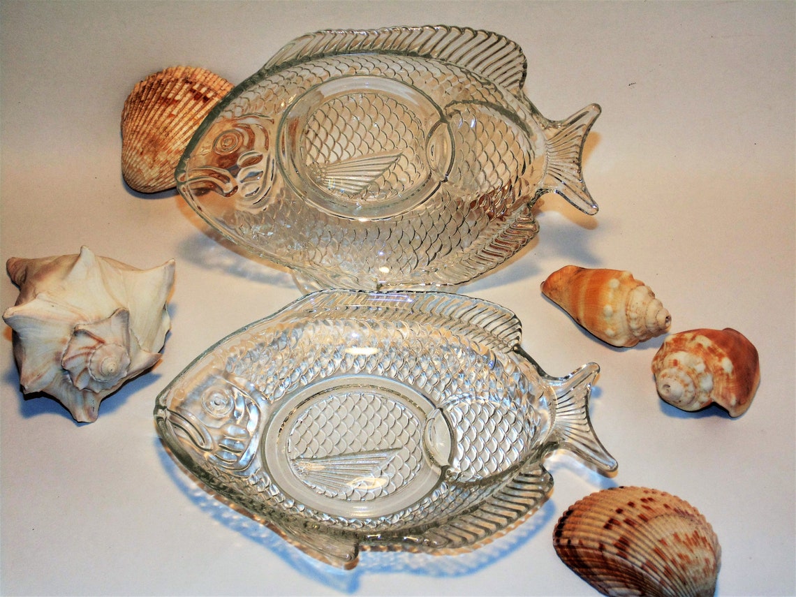 Clear Glass Fish Plates Set of 2 Vintage Kitchen Glass Etsy