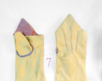 18th Century _ Size _7_ Colonial Silk Mitts  - 7.0.4- ready to wear