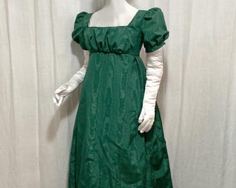 green emerald velvet dress Emerald Green Short Sleeve