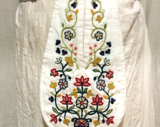 Ladys 18th Century Embroidered Linen Pocket Museum Mimics gawthorpe ...