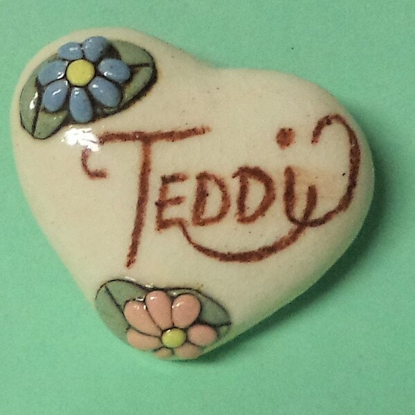 Teddi----Vintage Ceramic Heart Name Pin  Brooch Jewlery Accessories Gift Ideas