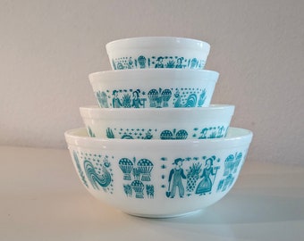 Set of all white Pyrex Butterprint pattern mixing bowls, white butterprint pyrex, amish butterprint, butterprint mixing bowls, 400 series