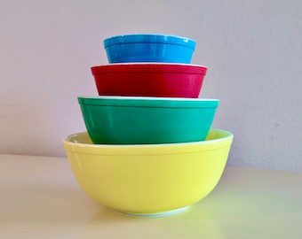 1940's Primary Colors Pyrex mixing bowls, color series, nesting bowls, mixing bowls, pyrex collectibles, 401, 402, 403, and 404