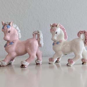 Pair of pink and white spaghetti horses, midcentury horse figurines, Japanese horse figures, Spaghetti Horse, Pink Spaghetti Horse, Kreiss