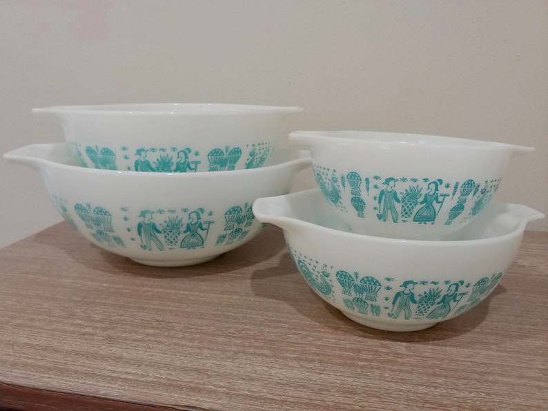 Set of All White Butterprint Pyrex Mixing Bowls | Amish Butterprint ...