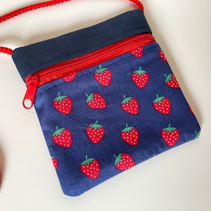 Neck Pouch 'Strawberries' blue-red