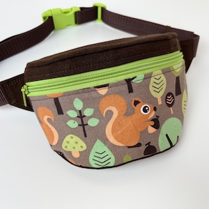 Fanny Pack / Bumbag &#39;Squirrels&#39; brown