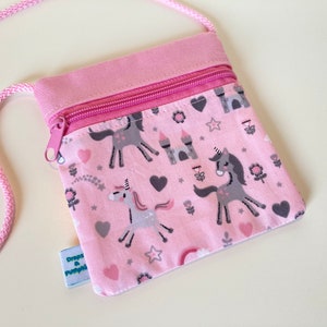 Neck Pouch 'Unicorns' light pink