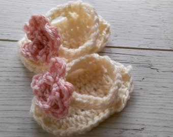 Crochet Baby Sandals, Baby Sandals, Handmade Crochet Baby Sandals, Barefoot sandals cream and dusty rose baby sandals