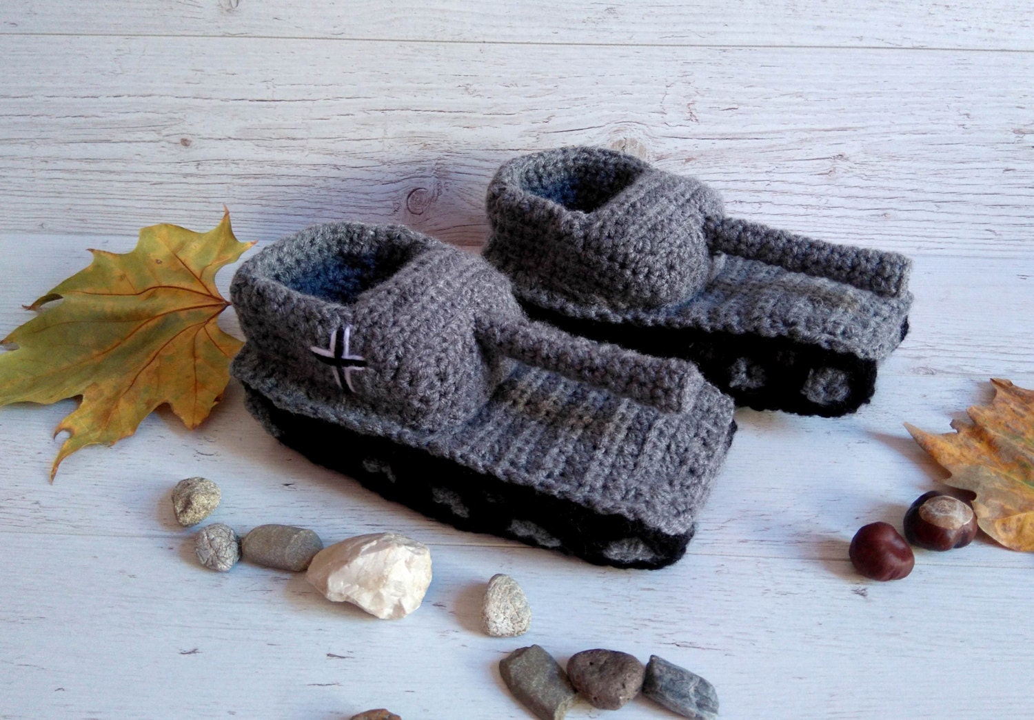 Crochet Tank Slippers Father Gift Valentines Gift Crochet Slippers Men  Panzer Schuh , Hausschuhe Häkeln Panzer , Panzer Hausschuhe - Etsy