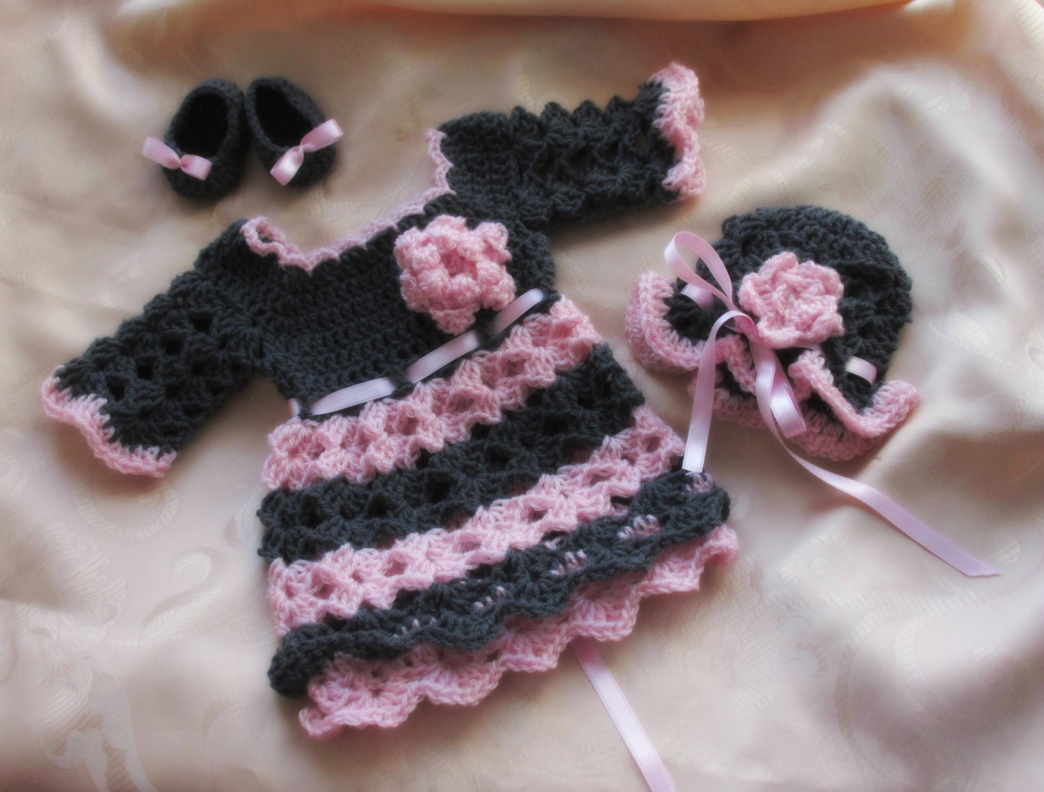 New Born Baby Girl Heavy Winter Dress Crochet main image 0