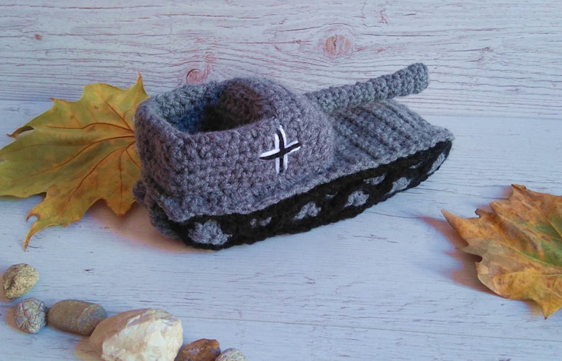 Crochet Tank Slippers Tank Slippers Boyfriend Gifts gift for christmas Day Gift Panzer 1 Slippers Tankschuhe Tank Shoes For Him christmas