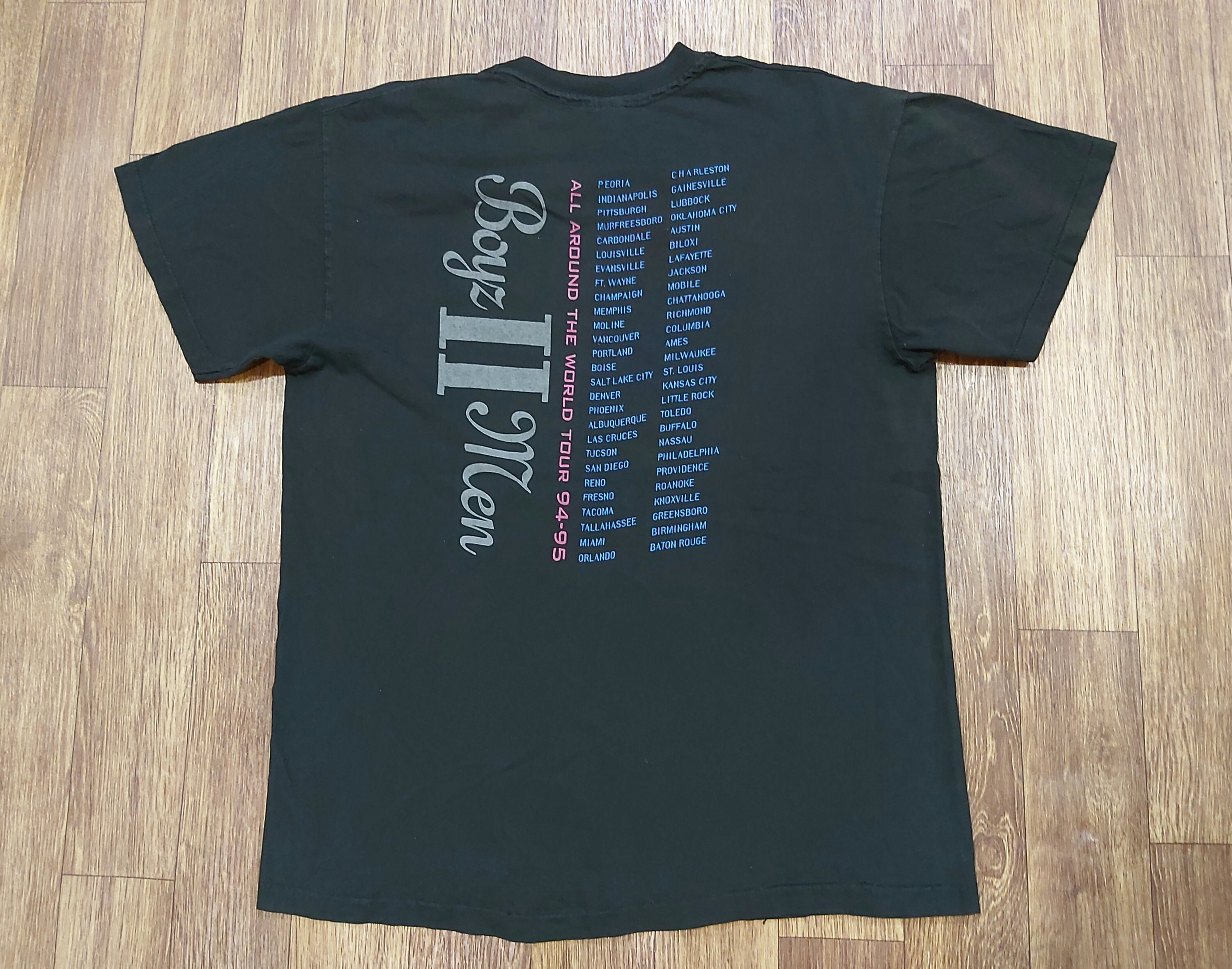Vintage 1994 BOYZ II MEN Tour Concert Promo Album R&B Soul Vintage 1994 BOYZ II MEN Tour Concert Promo Album R&B Soul