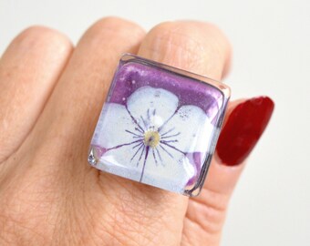 Magnolia flower ring, Recycled glass, Hand painted purple & white colors, Nature inspired gift, Unique jewelry, Big square ring, Eco gift