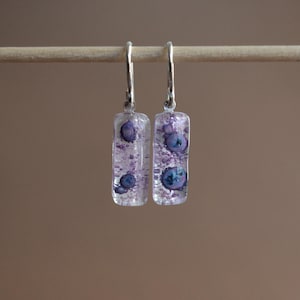 Lange paarse oorbellen hangoor Gerecycled gesmolten glas en 925 sterlingzilveren sieraden