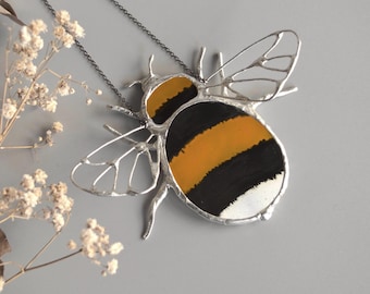 Stained glass bumblebee suncatcher, Unique wall decoration, Bee keepers gift