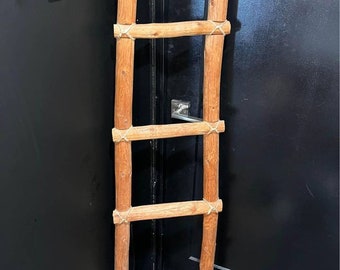 Rustic Kiva Ladder Blanket Ladder