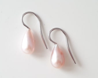 Elegant pearl earrings with 925 sterling silver pink freshwater pearl drops